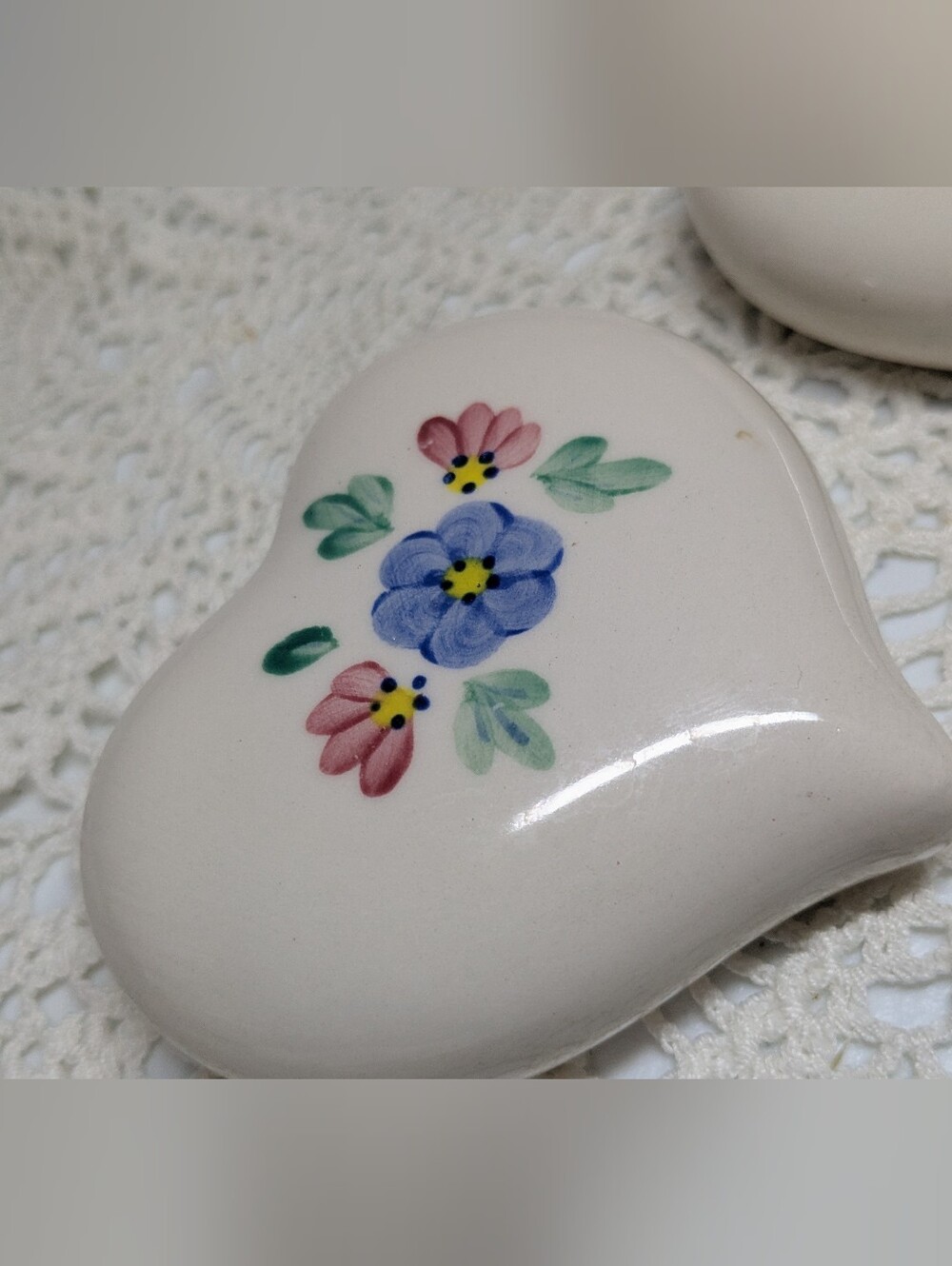 Vintage Homeco Lasting Products Inc Hand Painted Ceramic Hearts Wall Art Set  - Picture 2 of 5